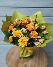Букет цветов из:  Альстромерии и Розы #REPLACE_PRED# Залукокоаже
