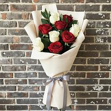 Букет цветов из:  Розы в Залукокоаже
