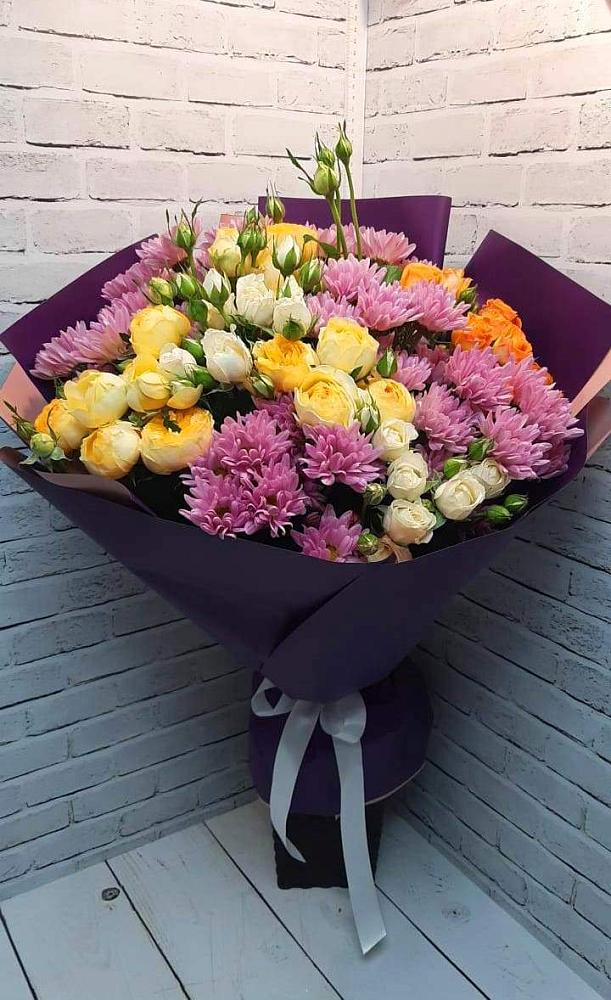 Букет цветов из: Хризантемы и Розы в Залукокоаже