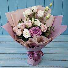Букет цветов из:  Розы и Лизиантусы в Залукокоаже