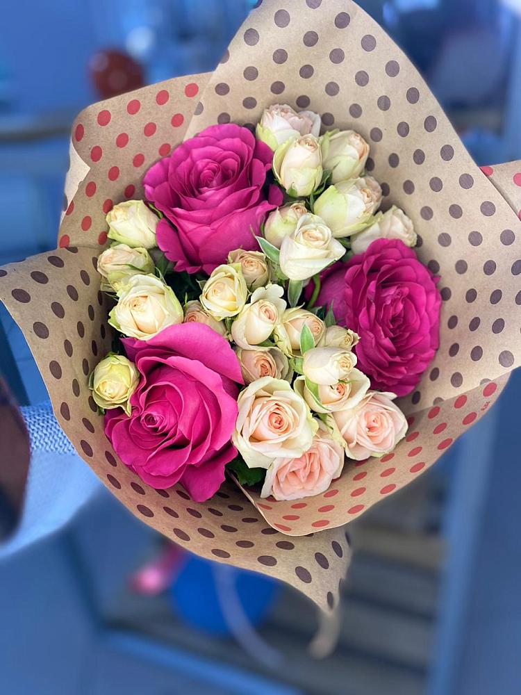 Букет цветов из: Розы в Залукокоаже