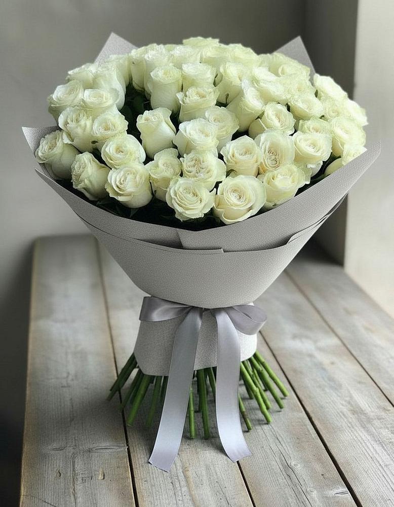 Букет 35 Белых роз в Залукокоаже