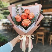 Букет цветов из:  Розы в Залукокоаже