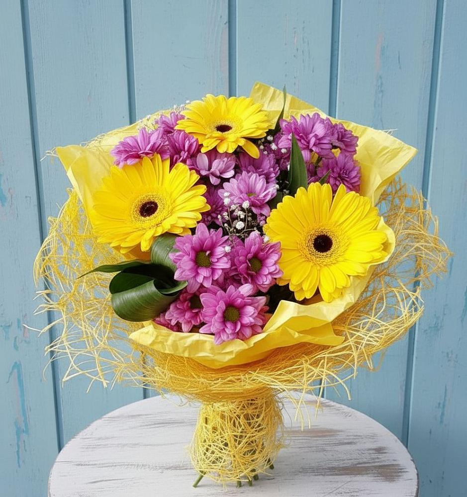 Букет цветов из: Хризантемы и Герберы в Залукокоаже
