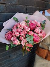 Букет цветов из:  Розы #REPLACE_PRED# Залукокоаже
