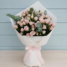 Букет цветов из:  Розы в Залукокоаже