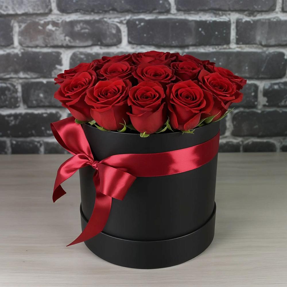 Цветочная композиция из Розы в шляпной коробке в Залукокоаже