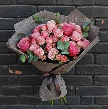 Букет цветов из:  Розы в Залукокоаже